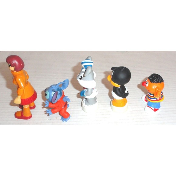 Lot of 5 Toy Figures - Velma, Elmo, Bugs Bunny, Daffy Duck & Stitch - Picture 4 of 9